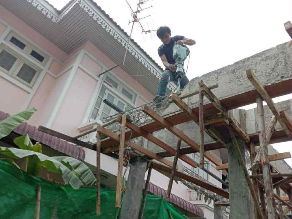 รับทุบตึกกรุงเทพ